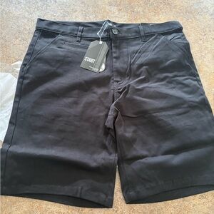Tart Men's Black Flat-Front Performance Shorts
